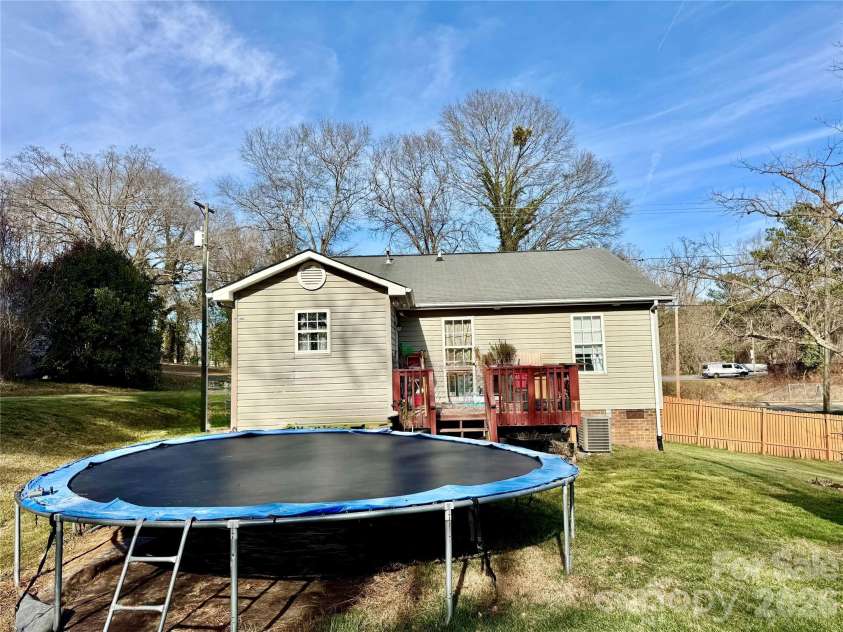 1019 7th Avenue, Gastonia, NC 28052.  MLS# CAR4346419, YatesRealty ID 1774. 