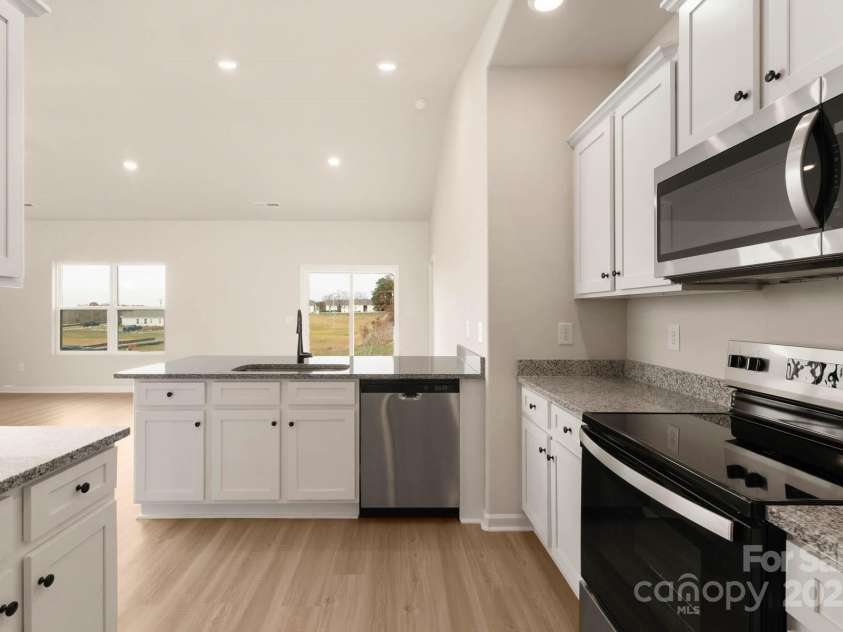 3482 Bear Den Drive, Gastonia, NC 28052.  MLS# CAR4315962, YatesRealty ID 1774. 