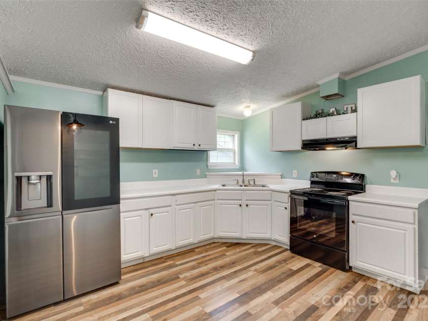 284 Cedar Grove Road, Clover, SC 29710.  MLS# CAR4266509, YatesRealty ID 17740. 