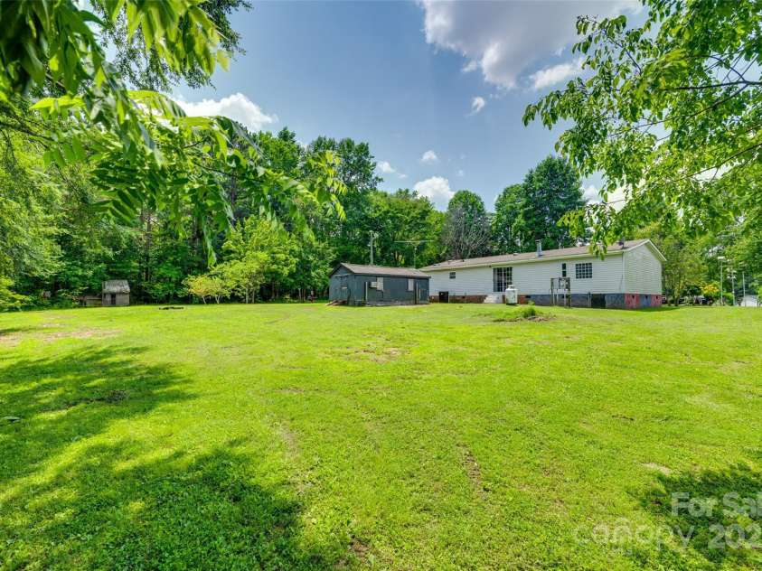 284 Cedar Grove Road, Clover, SC 29710.  MLS# CAR4266509, YatesRealty ID 17740. 