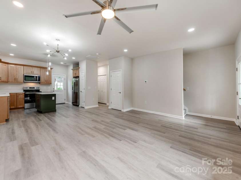 570 Key West Avenue, Kannapolis, NC 28081.  MLS# CAR4238663, YatesRealty ID 17741. 