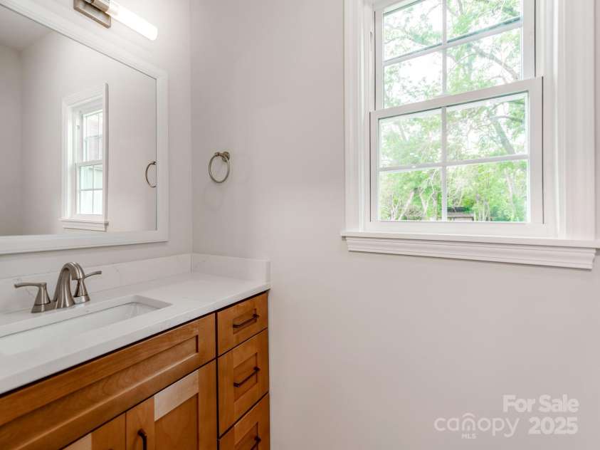 570 Key West Avenue, Kannapolis, NC 28081.  MLS# CAR4238663, YatesRealty ID 17741. 