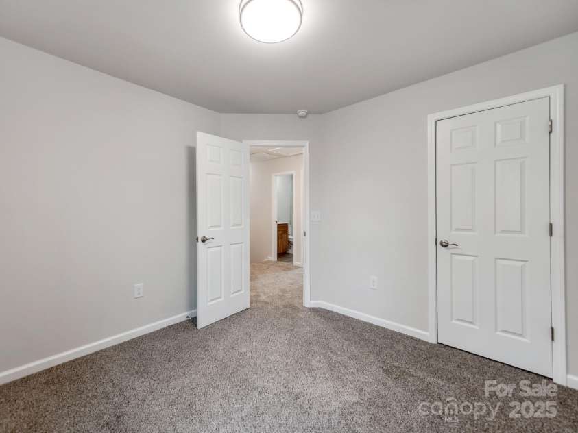 570 Key West Avenue, Kannapolis, NC 28081.  MLS# CAR4238663, YatesRealty ID 17741. 