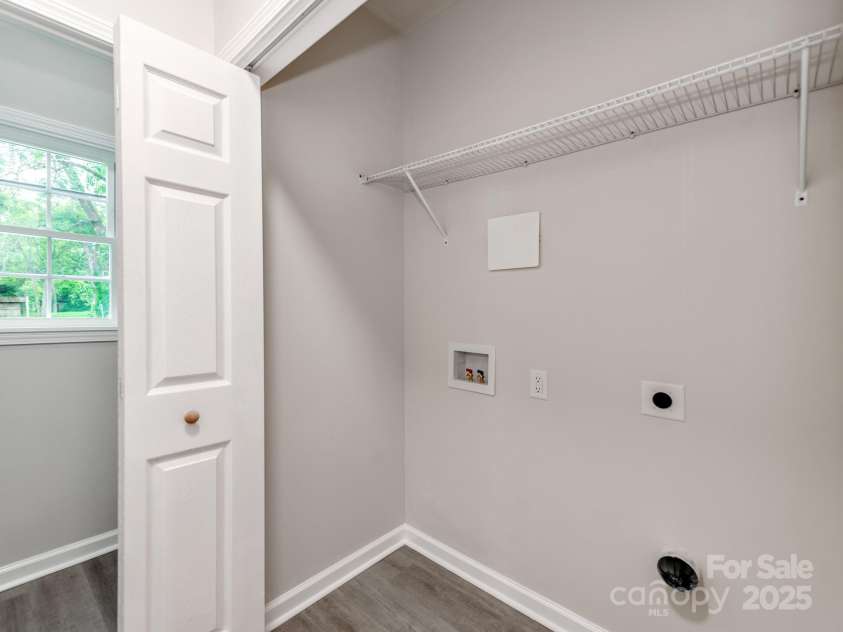 570 Key West Avenue, Kannapolis, NC 28081.  MLS# CAR4238663, YatesRealty ID 17741. 