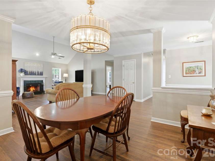 7704 Hickory Stick Place, Charlotte, NC 28277.  MLS# CAR4374084, YatesRealty ID 17741. 