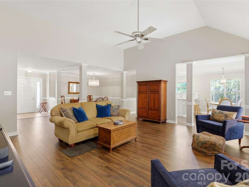7704 Hickory Stick Place, Charlotte, NC 28277.  MLS# CAR4374084, YatesRealty ID 17741. 