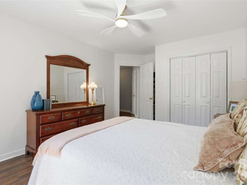 7704 Hickory Stick Place, Charlotte, NC 28277.  MLS# CAR4374084, YatesRealty ID 17741. 