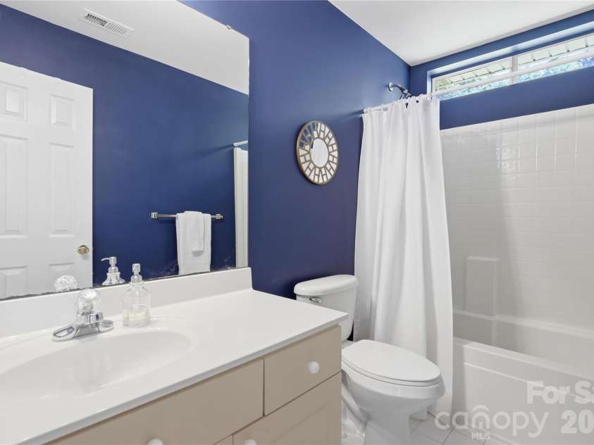 7704 Hickory Stick Place, Charlotte, NC 28277.  MLS# CAR4374084, YatesRealty ID 17741. 