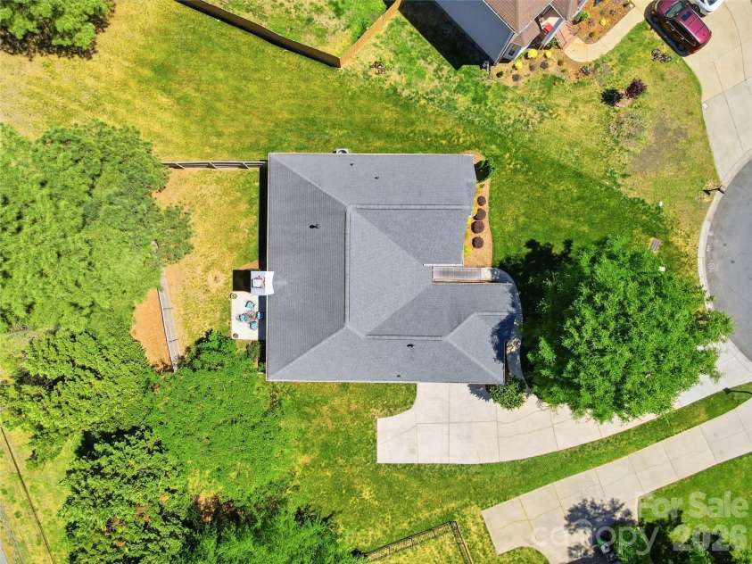 7704 Hickory Stick Place, Charlotte, NC 28277.  MLS# CAR4374084, YatesRealty ID 17741. 
