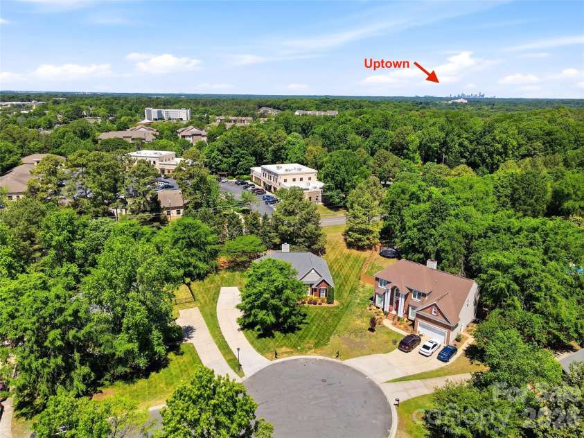 7704 Hickory Stick Place, Charlotte, NC 28277.  MLS# CAR4374084, YatesRealty ID 17741. 