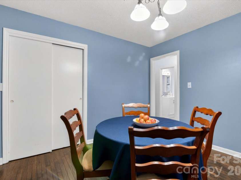 214 Brookwood Road, Belmont, NC 28012.  MLS# CAR4374596, YatesRealty ID 17742. 