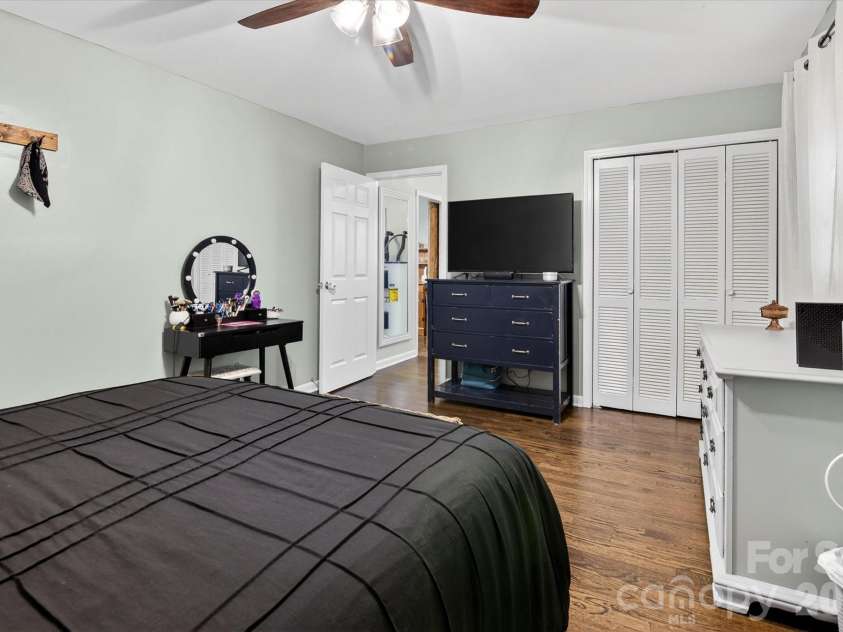 214 Brookwood Road, Belmont, NC 28012.  MLS# CAR4374596, YatesRealty ID 17742. 