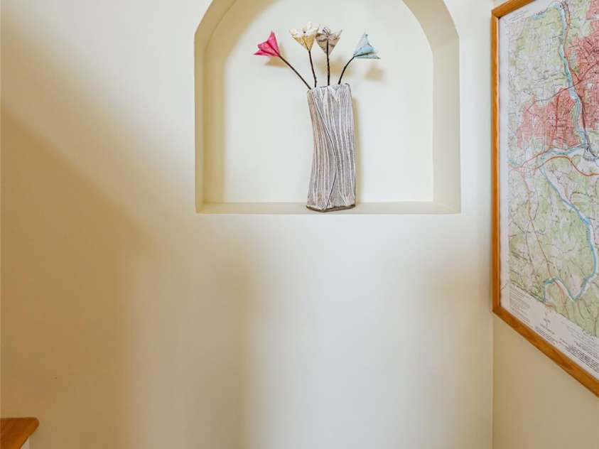 70 Crabapple Lane, Asheville, NC 28804.  MLS# CAR4257587, YatesRealty ID 17743. 