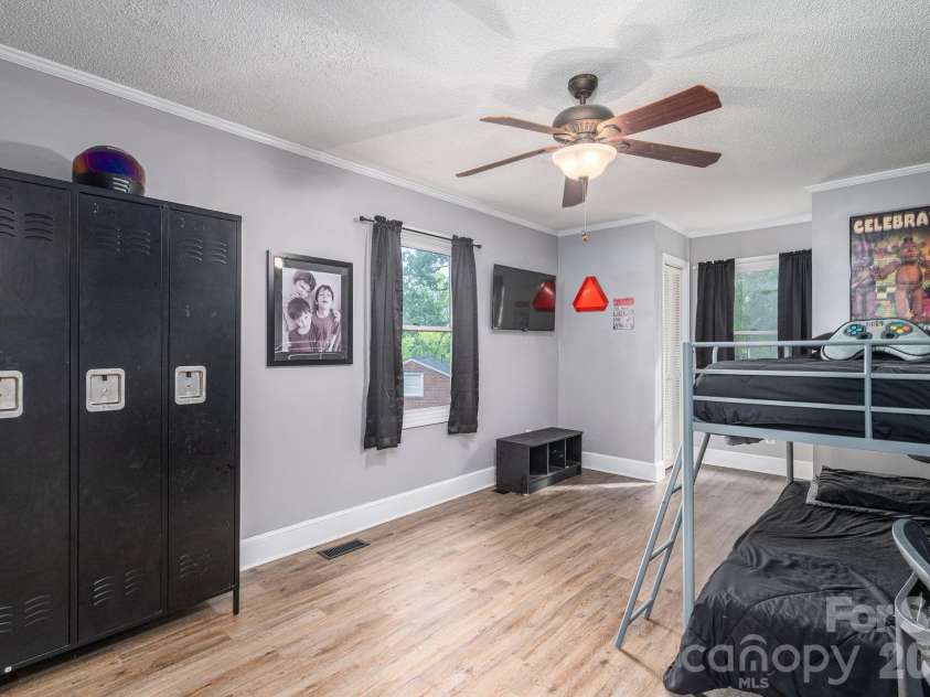 704 Dogwood Drive, Lincolnton, NC 28092.  MLS# CAR4374250, YatesRealty ID 17743. 