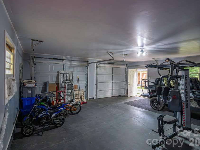704 Dogwood Drive, Lincolnton, NC 28092.  MLS# CAR4374250, YatesRealty ID 17743. 