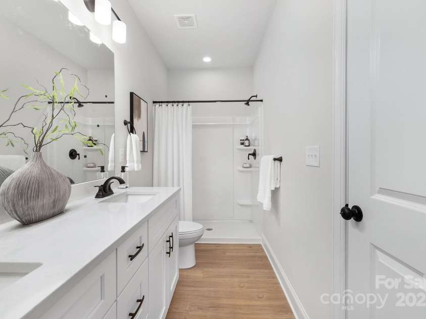 3314 & 3316 Cedarhurst Drive, Charlotte, NC 28269.  MLS# CAR4257170, YatesRealty ID 17744. 