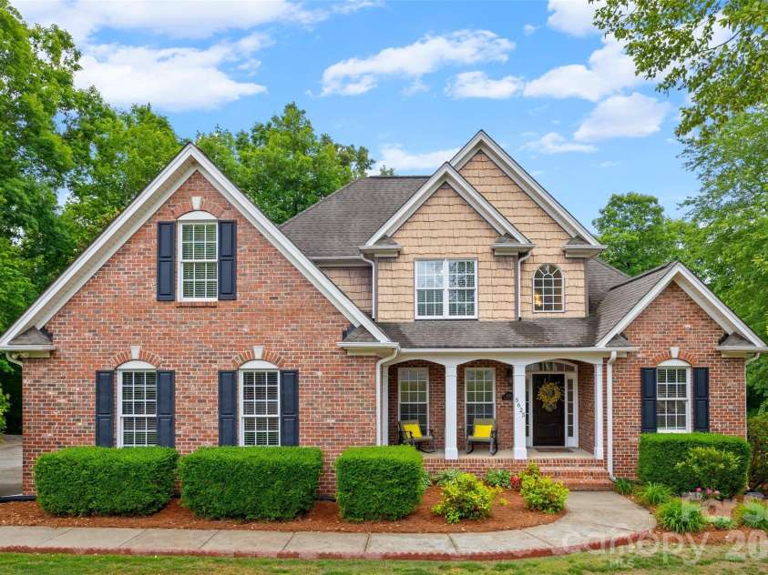 5625 Weavers Row, Gastonia, NC 28056.  MLS# CAR4374207, YatesRealty ID 17744. 