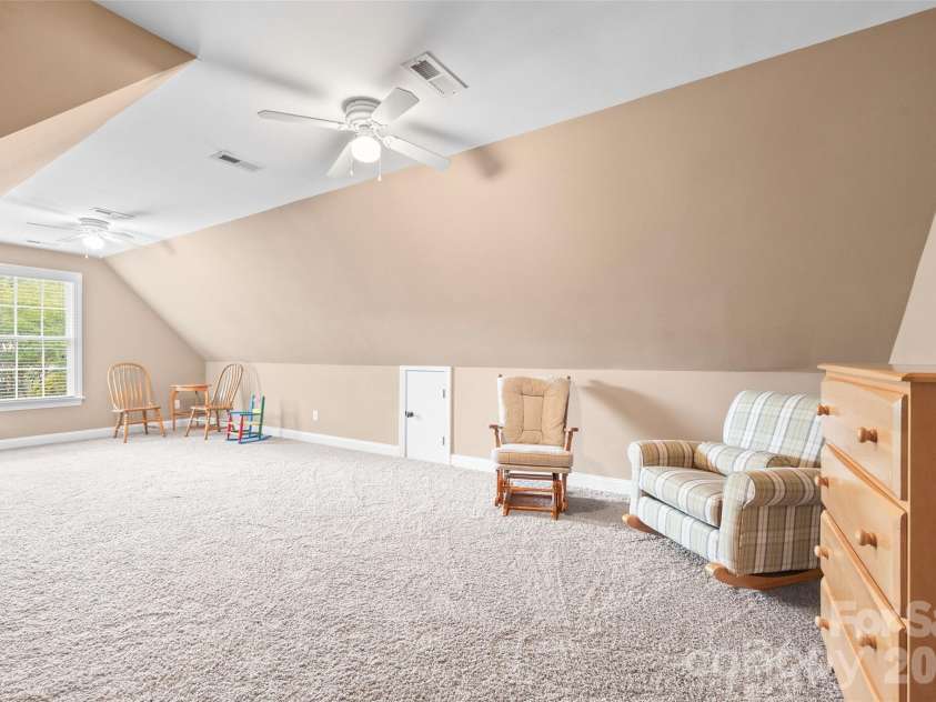 5625 Weavers Row, Gastonia, NC 28056.  MLS# CAR4374207, YatesRealty ID 17744. 