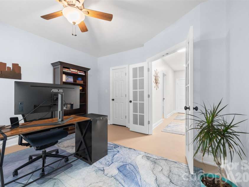 5625 Weavers Row, Gastonia, NC 28056.  MLS# CAR4374207, YatesRealty ID 17744. 