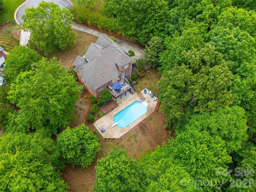 5625 Weavers Row, Gastonia, NC 28056.  MLS# CAR4374207, YatesRealty ID 17744. 