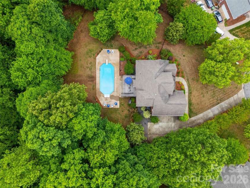 5625 Weavers Row, Gastonia, NC 28056.  MLS# CAR4374207, YatesRealty ID 17744. 