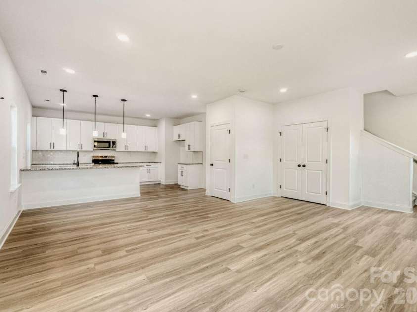 404 Spargo Street, Dallas, NC 28034.  MLS# CAR4373231, YatesRealty ID 17745. Living room / dining area / kitchen