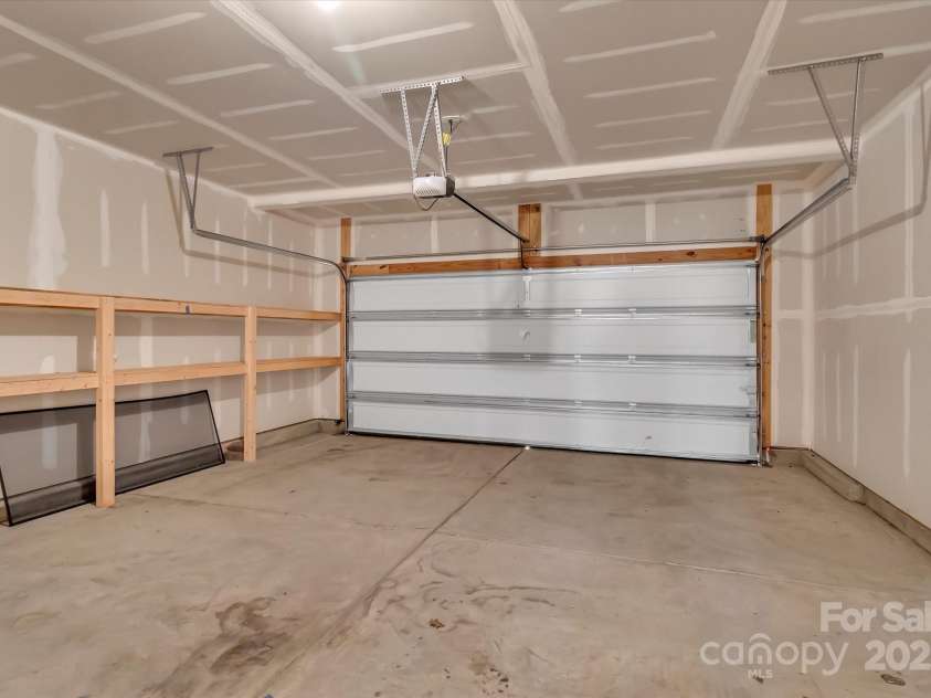 530 Silers Bald Drive, Fort Mill, SC 29715.  MLS# CAR4233274, YatesRealty ID 17745. 
