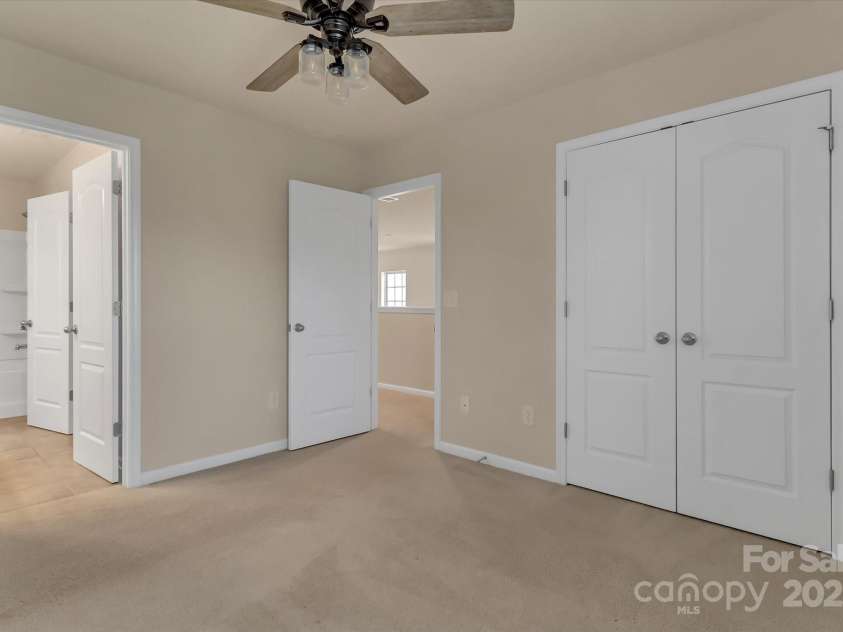 530 Silers Bald Drive, Fort Mill, SC 29715.  MLS# CAR4233274, YatesRealty ID 17745. 