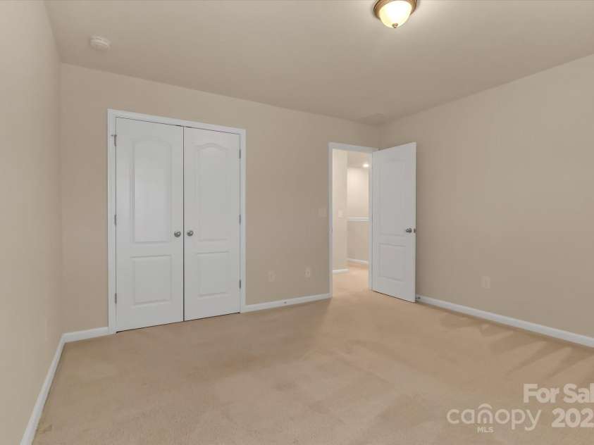 530 Silers Bald Drive, Fort Mill, SC 29715.  MLS# CAR4233274, YatesRealty ID 17745. 