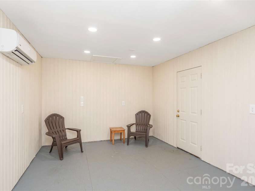 102 Fall Creek Road, Waynesville, NC 28785.  MLS# CAR4368876, YatesRealty ID 17746. 