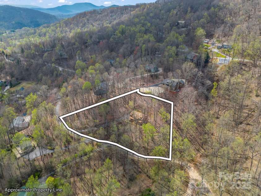 1116 High Vista Drive, Mills River, NC 28759.  MLS# CAR4227946, YatesRealty ID 17746. Aerial Photo