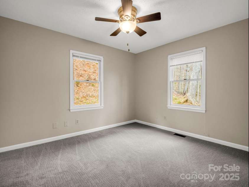 1116 High Vista Drive, Mills River, NC 28759.  MLS# CAR4227946, YatesRealty ID 17746. BedRm right wing main level