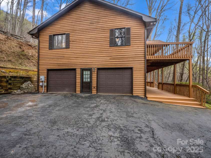 1116 High Vista Drive, Mills River, NC 28759.  MLS# CAR4227946, YatesRealty ID 17746. Garage Entrance