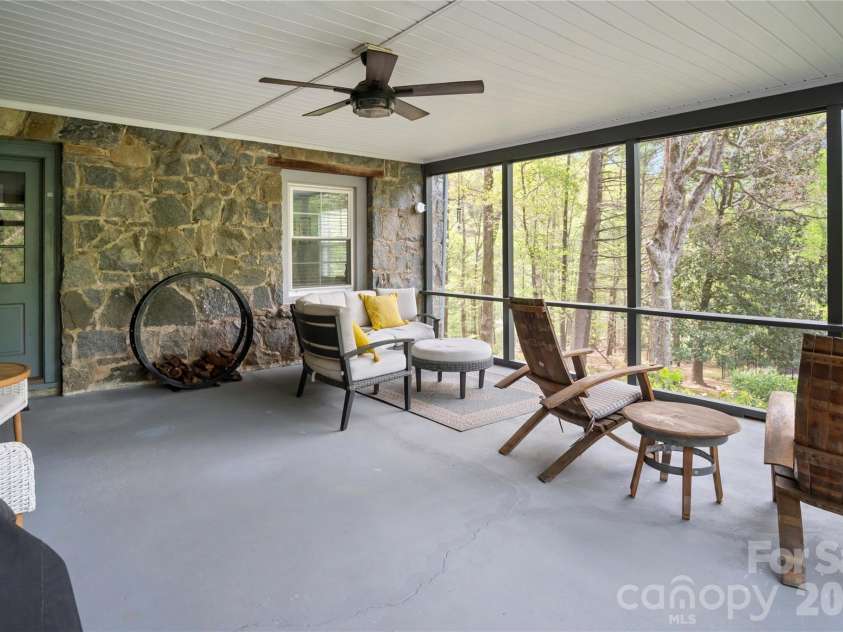 100 Woodmere Drive, Columbus, NC 28722.  MLS# CAR4366915, YatesRealty ID 17747. 