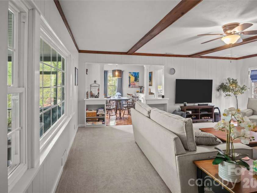 100 Woodmere Drive, Columbus, NC 28722.  MLS# CAR4366915, YatesRealty ID 17747. 