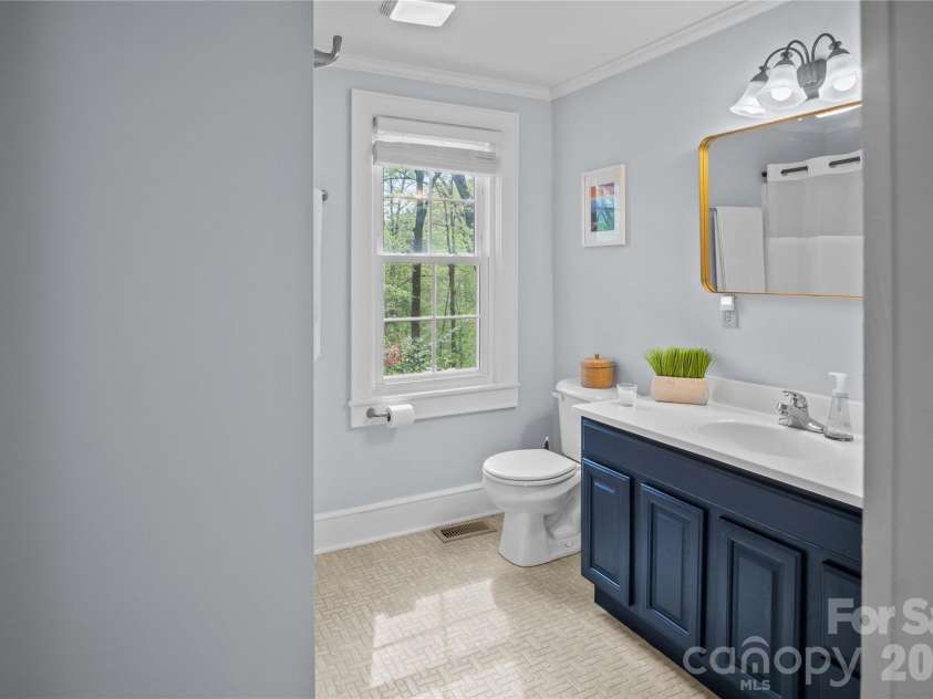 100 Woodmere Drive, Columbus, NC 28722.  MLS# CAR4366915, YatesRealty ID 17747. 