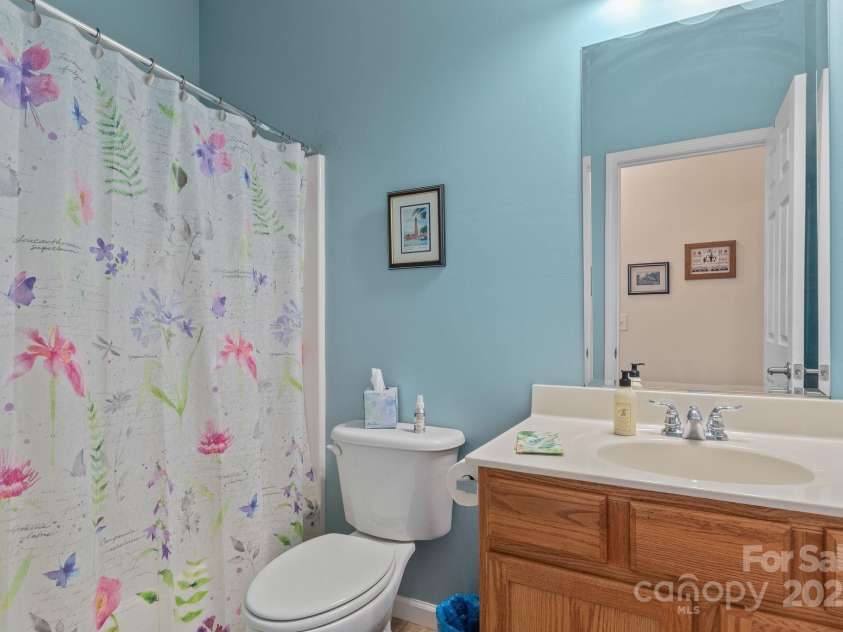 36 Forest Ridge Drive, Asheville, NC 28806.  MLS# CAR4180913, YatesRealty ID 17747. 