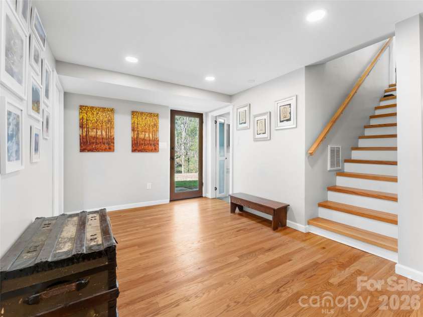 625 Lenox Place, Hendersonville, NC 28739.  MLS# CAR4361040, YatesRealty ID 17748. 