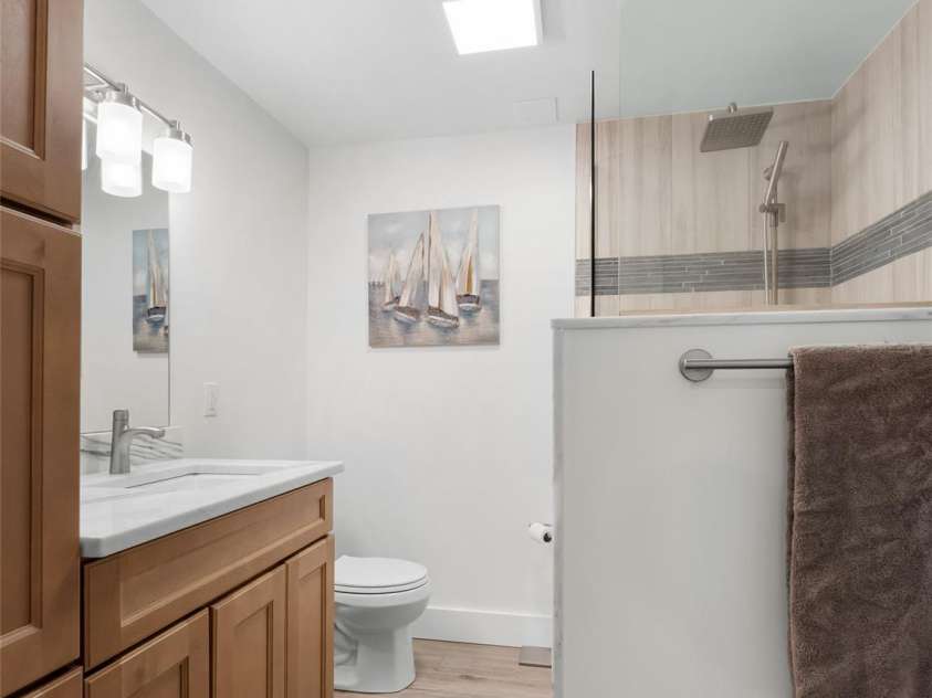 625 Lenox Place, Hendersonville, NC 28739.  MLS# CAR4361040, YatesRealty ID 17748. 
