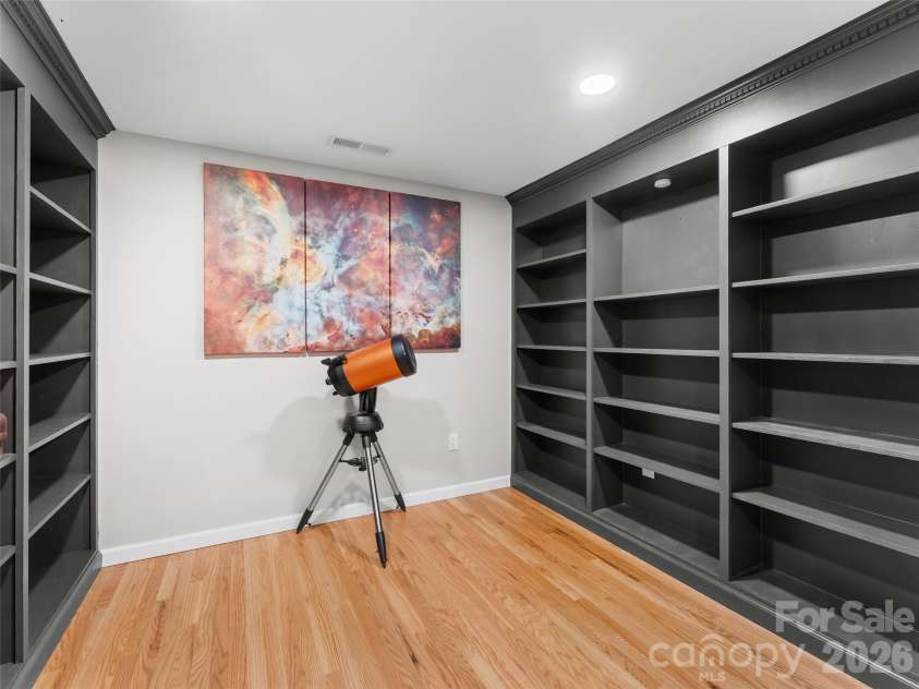 625 Lenox Place, Hendersonville, NC 28739.  MLS# CAR4361040, YatesRealty ID 17748. 
