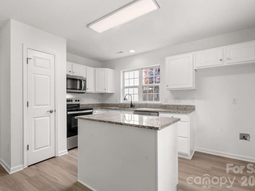 1602 Tate Road, Rock Hill, SC 29732.  MLS# CAR4373878, YatesRealty ID 17749. 