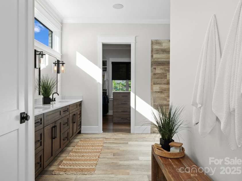 132 Rollingwood Lane, Mooresville, NC 28117.  MLS# CAR4212873, YatesRealty ID 1775. 