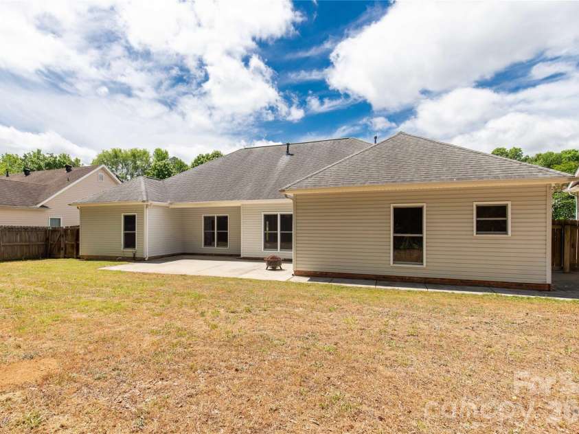2278 Keswick Lane, Rock Hill, SC 29732.  MLS# CAR4376196, YatesRealty ID 17750. 