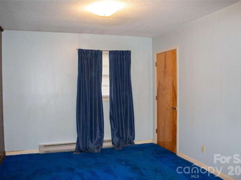 104 Buena Vista Drive, Morganton, NC 28655.  MLS# CAR4365329, YatesRealty ID 17751. Primary Bedroom