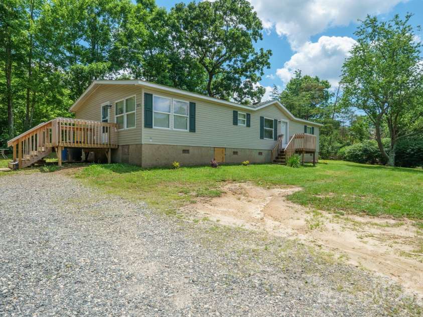 3823 Silver Creek Terrace, Morganton, NC 28655.  MLS# CAR4257895, YatesRealty ID 17751. 
