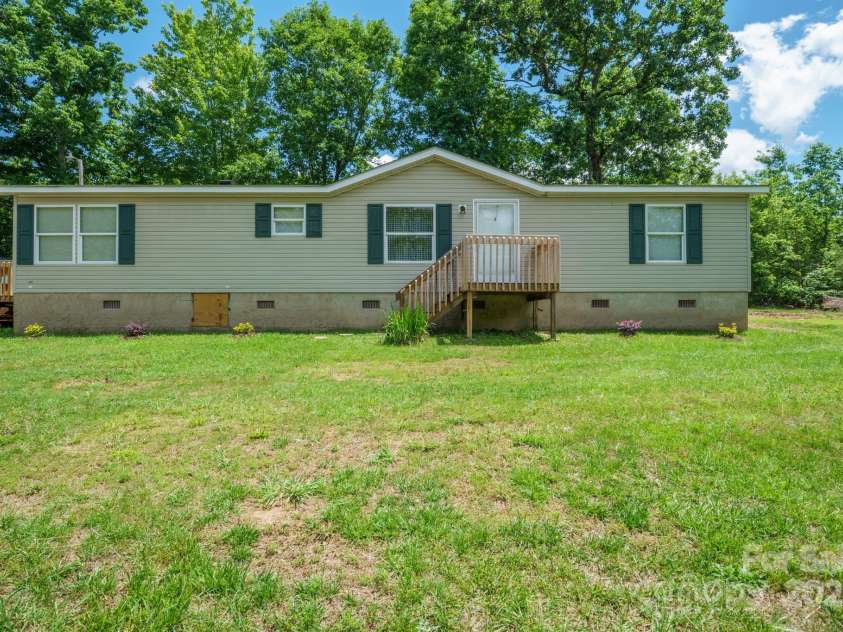 3823 Silver Creek Terrace, Morganton, NC 28655.  MLS# CAR4257895, YatesRealty ID 17751. 