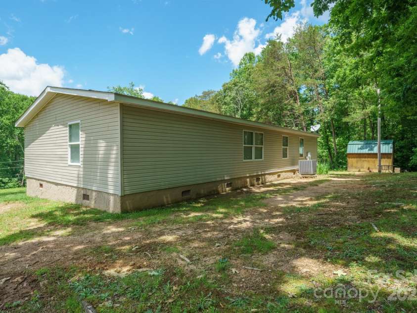 3823 Silver Creek Terrace, Morganton, NC 28655.  MLS# CAR4257895, YatesRealty ID 17751. 