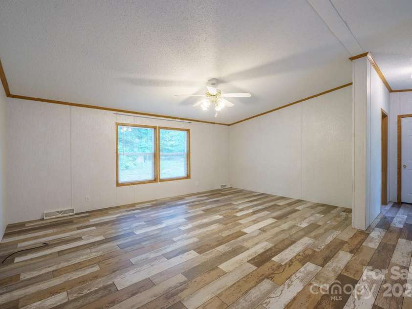 3823 Silver Creek Terrace, Morganton, NC 28655.  MLS# CAR4257895, YatesRealty ID 17751. 