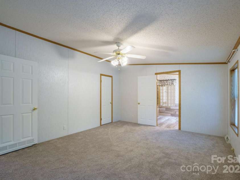 3823 Silver Creek Terrace, Morganton, NC 28655.  MLS# CAR4257895, YatesRealty ID 17751. 