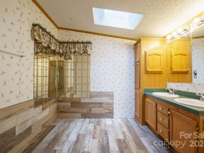 3823 Silver Creek Terrace, Morganton, NC 28655.  MLS# CAR4257895, YatesRealty ID 17751. 